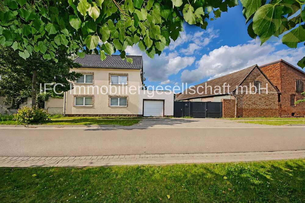 Thumbnail-Haus zum Kaufen in Aken (Elbe) 165.000,00 € 187 m²