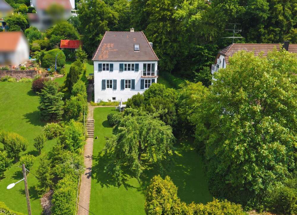 Thumbnail-Haus zum Kaufen in Stuttgart 1.050.000,00 € 138 m²