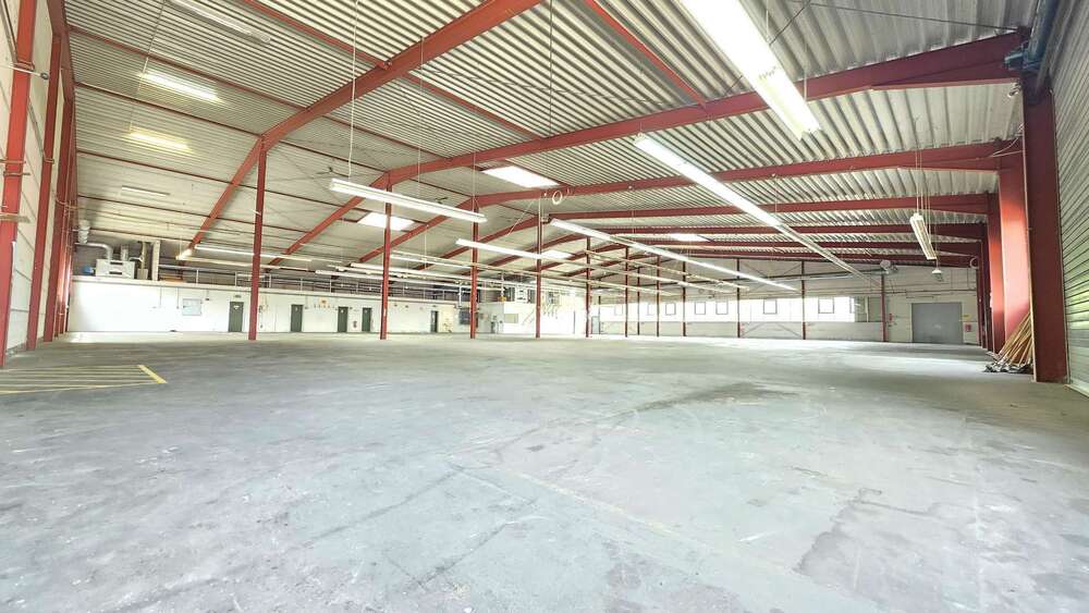 Thumbnail-Halle in Neunkirchen 5.300,00 € 1520 m²