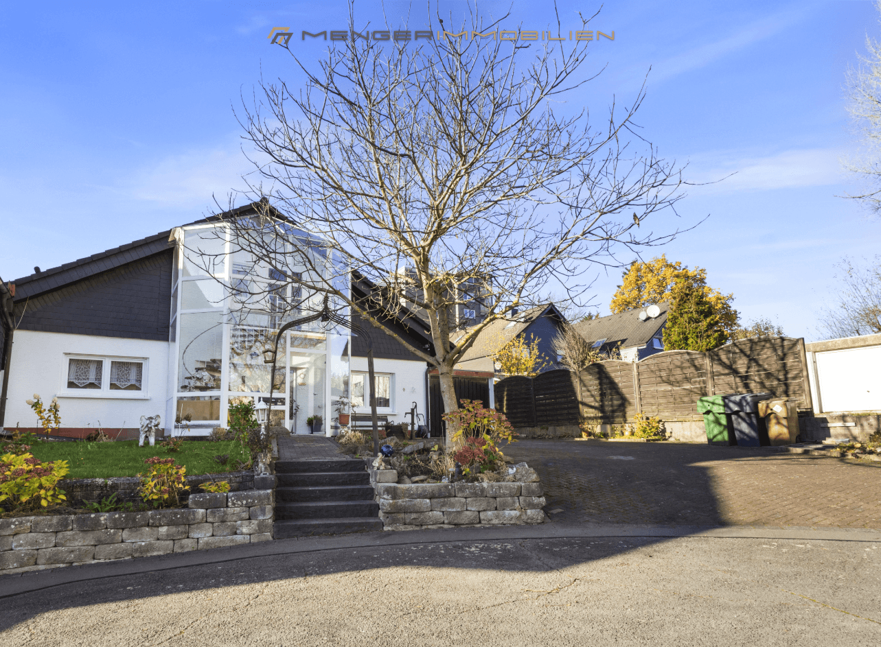 Thumbnail-Haus zum Kaufen in Bergneustadt 490.000,00 € 350 m²