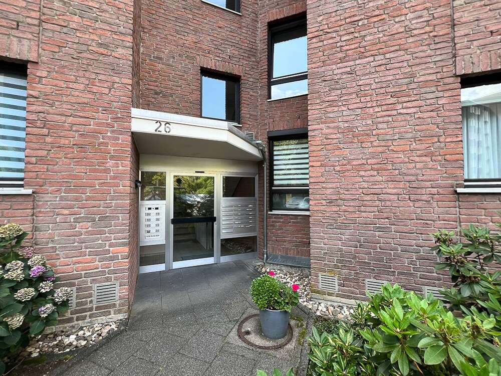 Thumbnail-Wohnung zum Kaufen in Bergisch Gladbach 274.900,00 € 104.01 m²