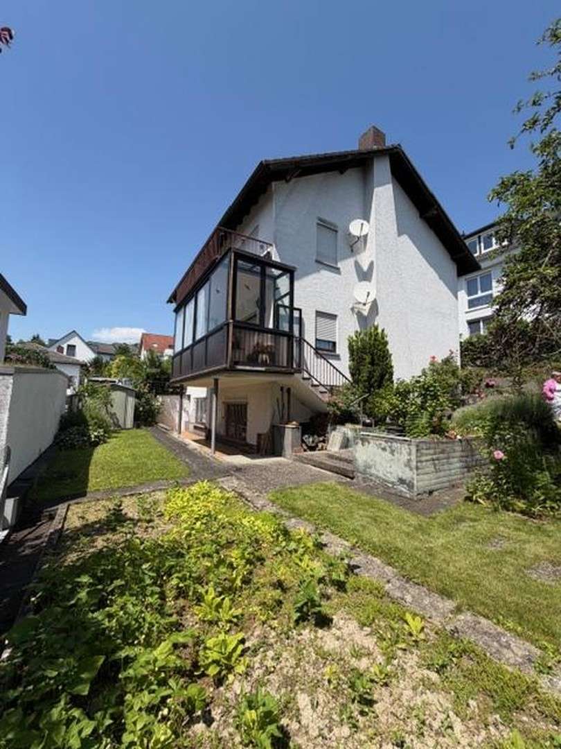 Thumbnail-Haus zum Kaufen in Wiesbaden 749.000,00 € 180 m²