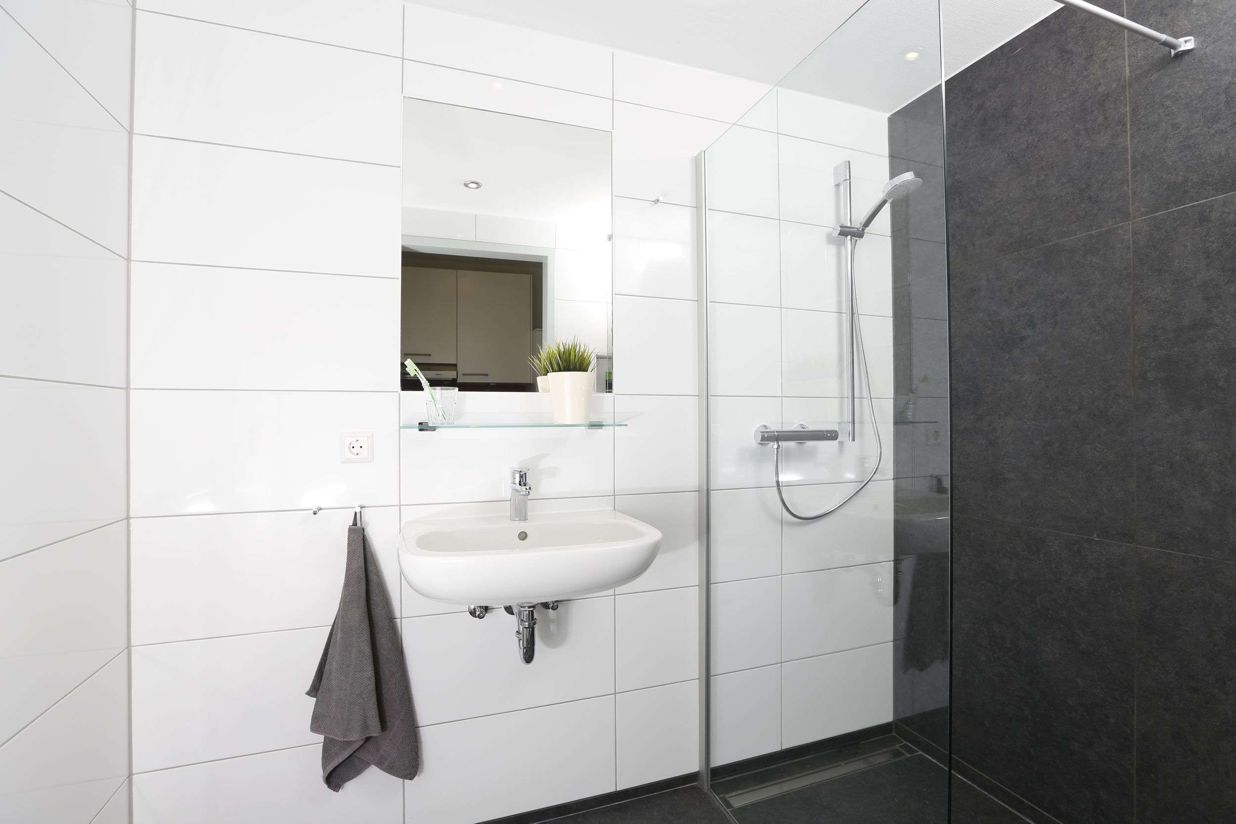 Thumbnail-Wohnung zum Mieten in Stuttgart 700,00 € 14.67 m²