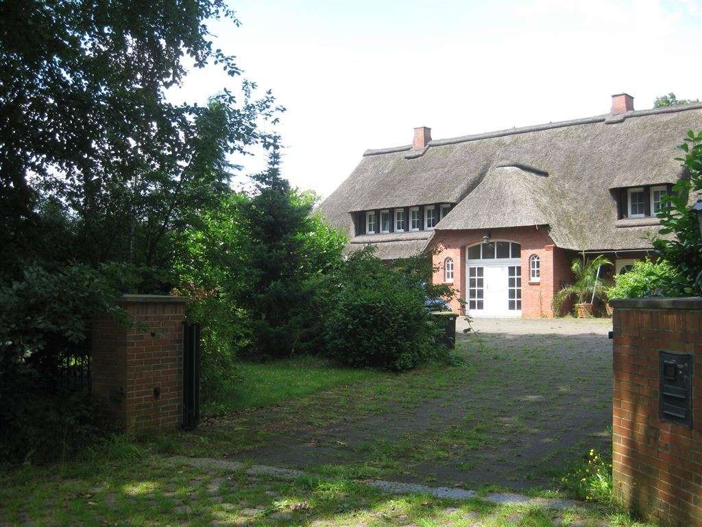 Thumbnail-Haus zum Kaufen in Oersdorf b. Kaltenkirchen 1.090.000,00 € 468 m²