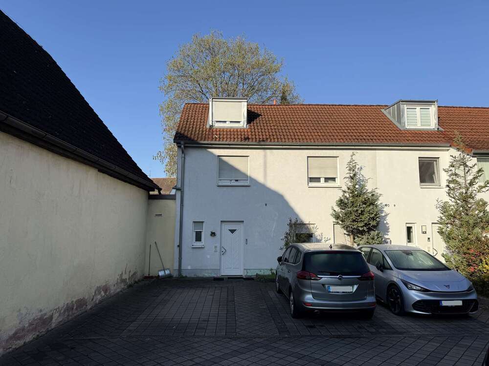 Thumbnail-Haus zum Kaufen in Nürnberg 380.000,00 € 100 m²