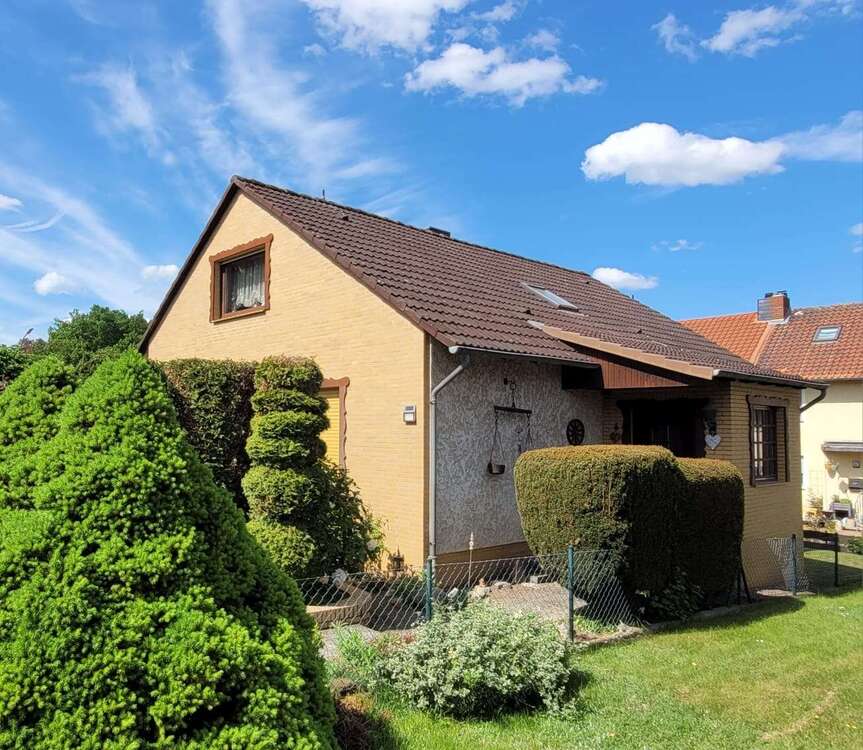Thumbnail-Haus zum Kaufen in Helmstedt 210.000,00 € 144.03 m²