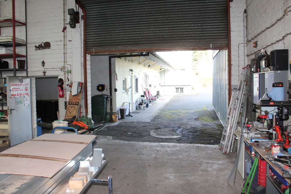 Thumbnail-Halle in Königswinther 1.500,00 € 169 m²