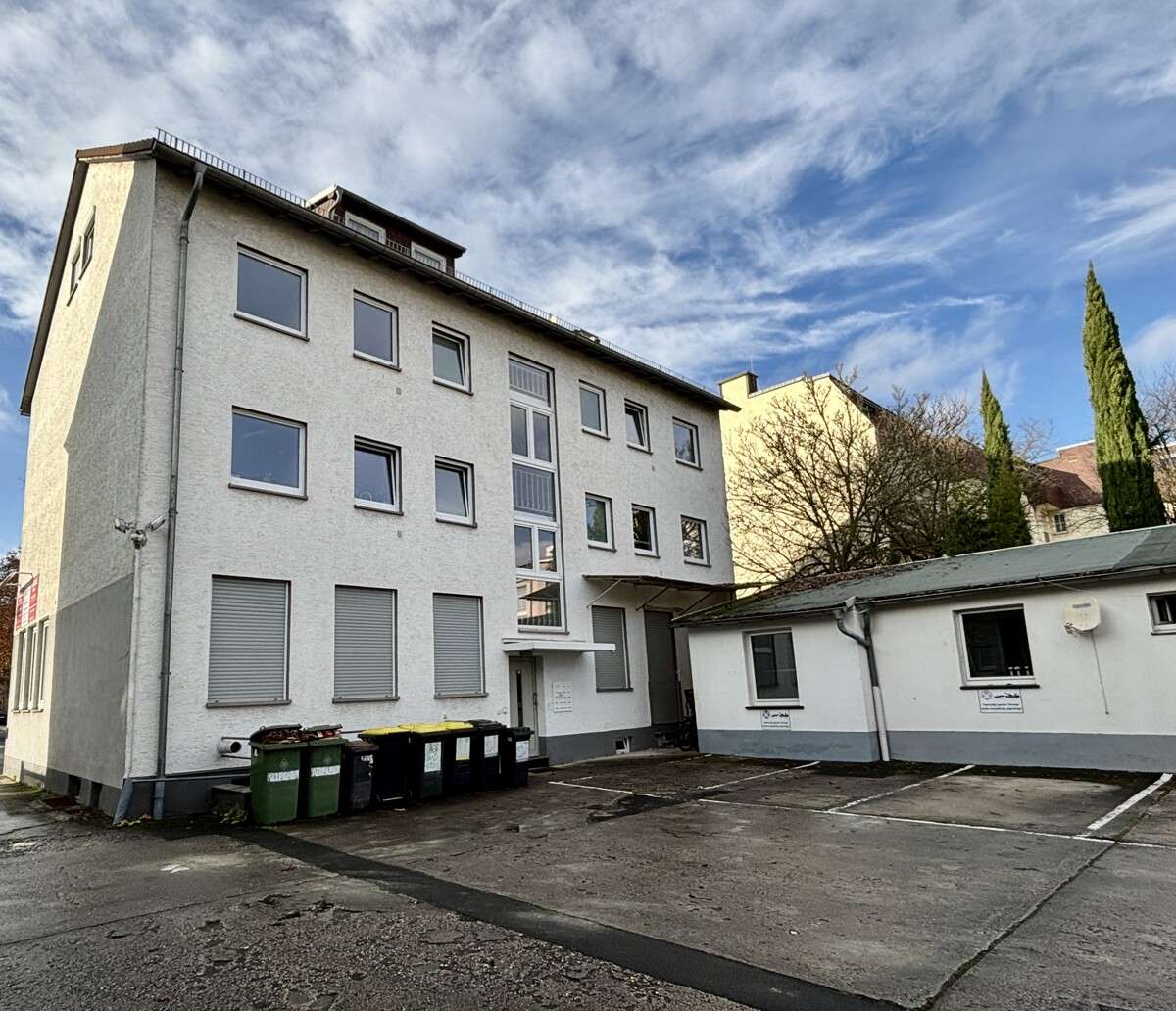 Thumbnail-Haus zum Kaufen in Frankfurt am Main 2.300.000,00 € 526.1 m²