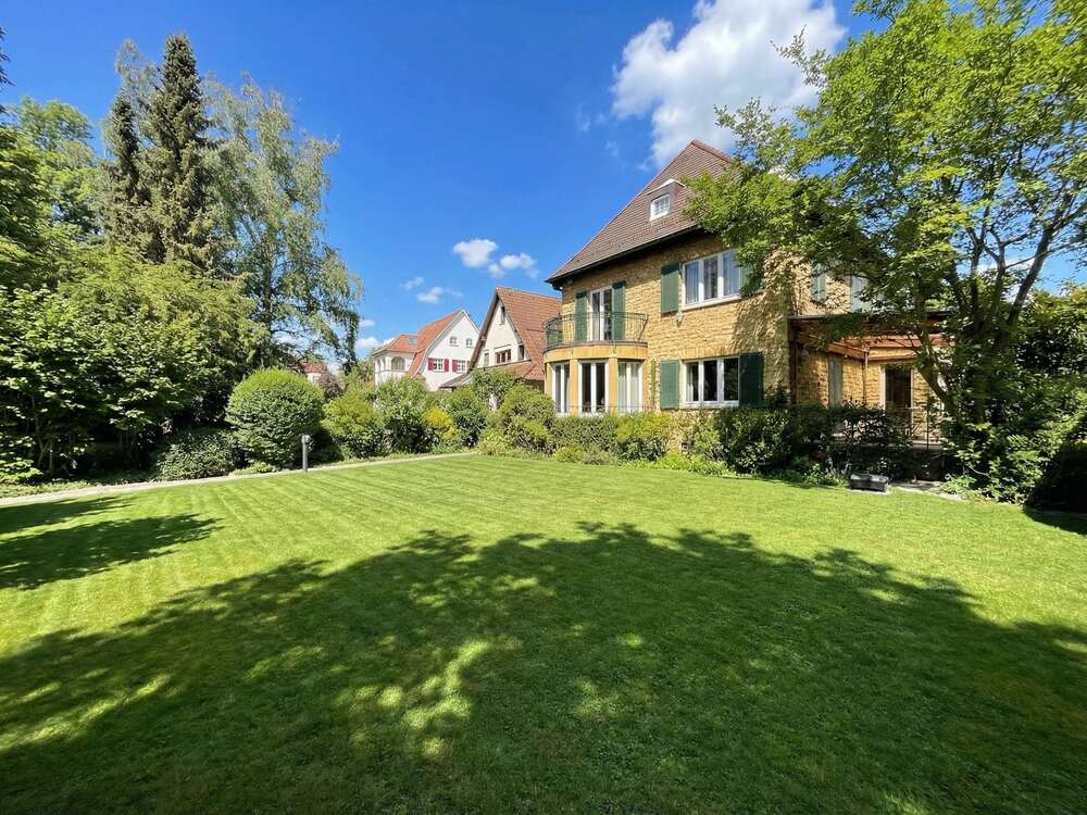 Thumbnail-Haus zum Kaufen in Stuttgart 1.995.000,00 € 210 m²