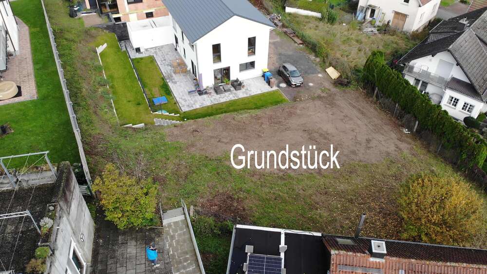 Thumbnail-Grundstück zu verkaufen in Niedernhausen- Engenhahn 150.000,00 € 655 m²