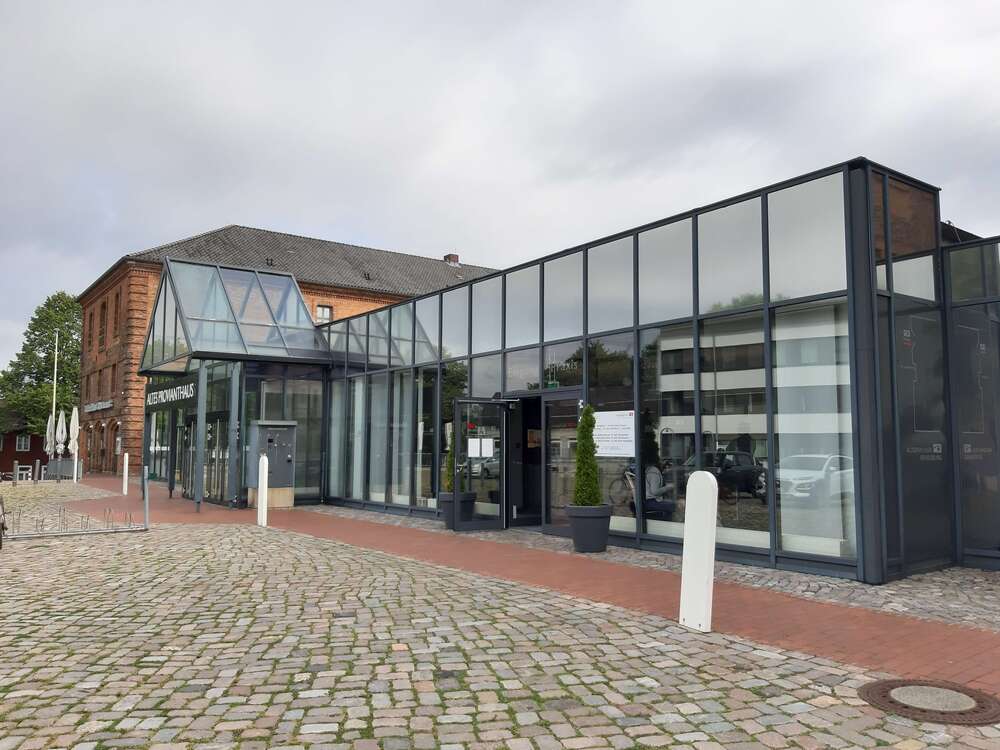 Thumbnail-Büro in Rendsburg 4.200,00 € 523.15 m²