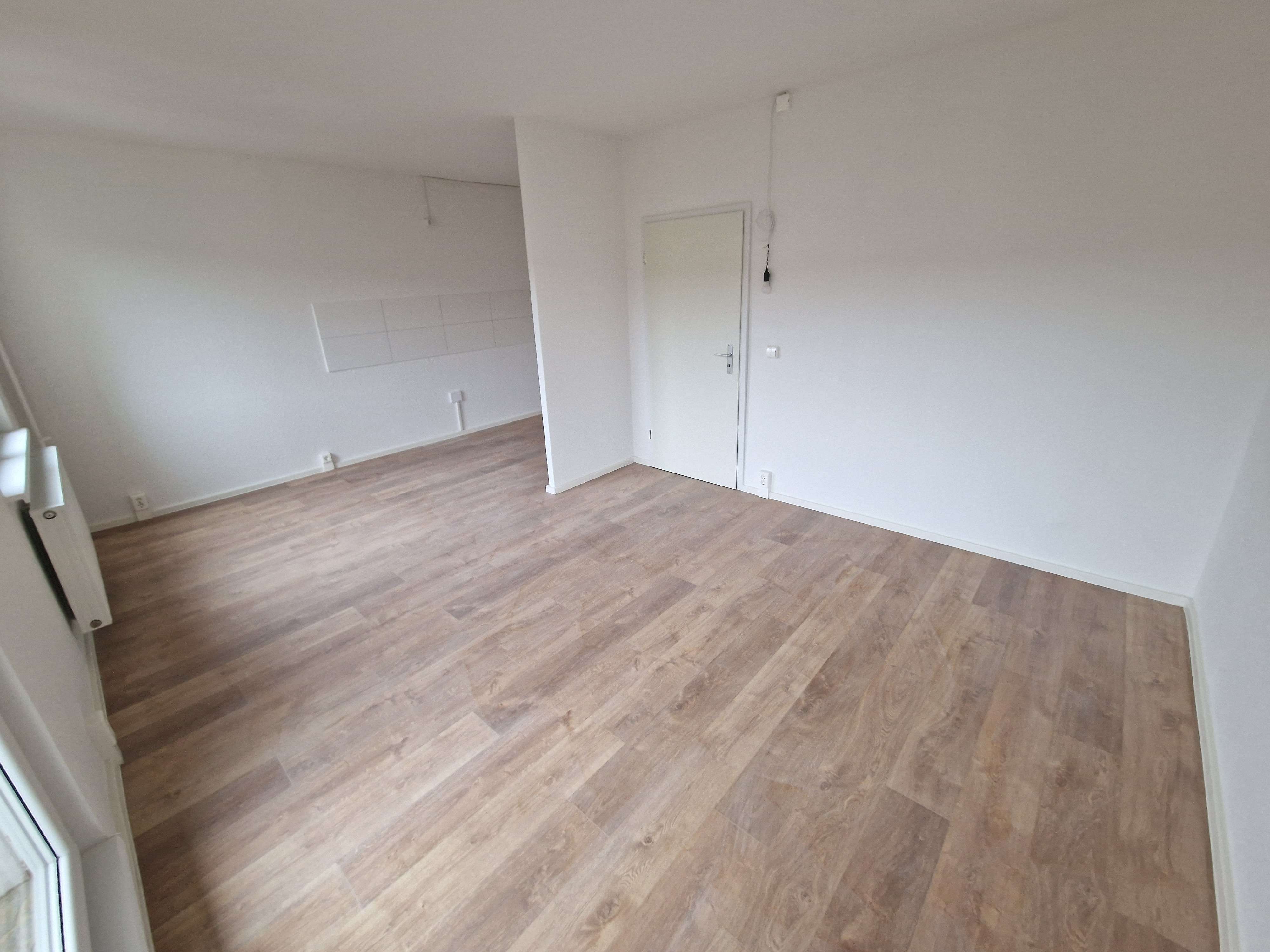 Thumbnail-Wohnung zum Mieten in Halle 300,00 € 37.5 m²