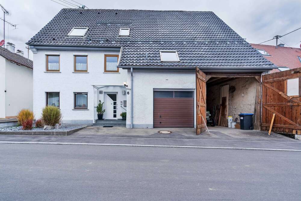 Thumbnail-Haus zum Kaufen in Laichingen Machtolsheim 299.000,00 € 124 m²