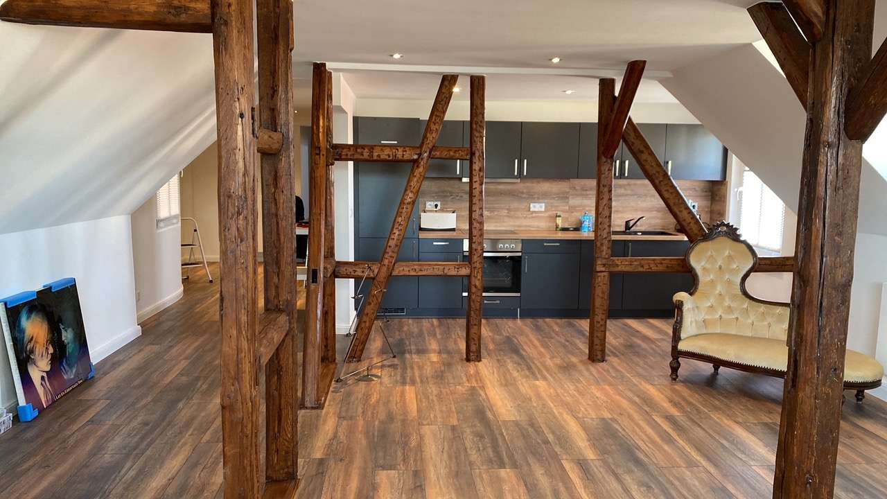 Thumbnail-Wohnung zum Mieten in Altenburg 700,00 € 107 m²