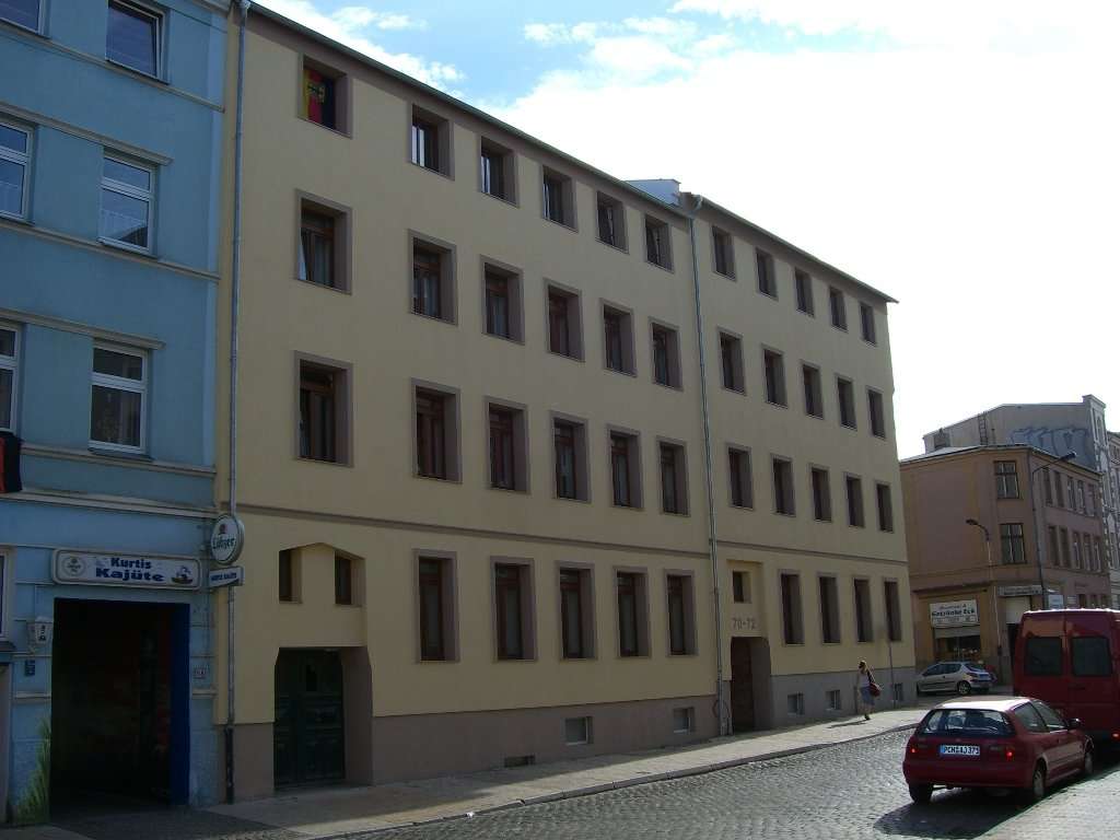 Thumbnail-Wohnung zum Mieten in Schwerin 420,00 € 42 m²