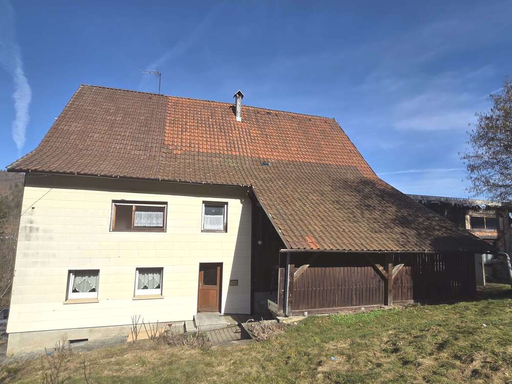 Thumbnail-Haus zum Kaufen in Tuttlingen - Ortsteil 179.000,00 € 122.77 m²