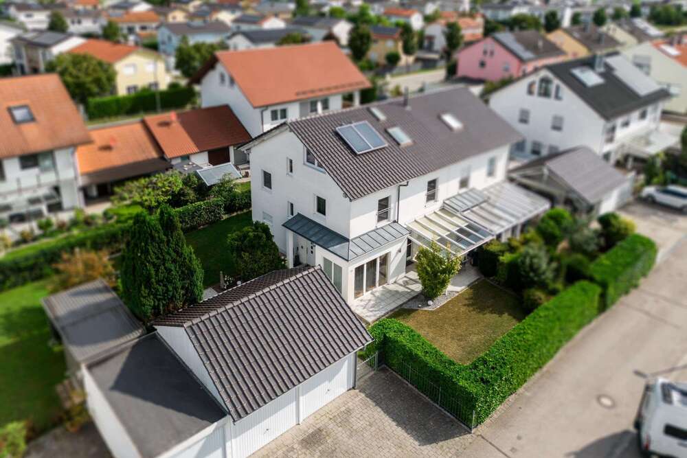 Thumbnail-Haus zum Kaufen in Landshut 749.000,00 € 163 m²