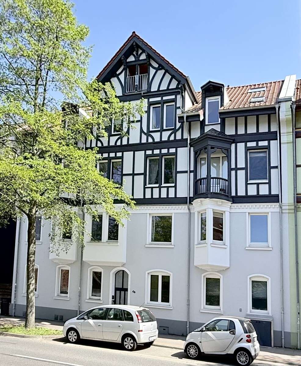 Thumbnail-Wohnung zum Kaufen in Hannover Herrenhausen 210.000,00 € 72.9 m²