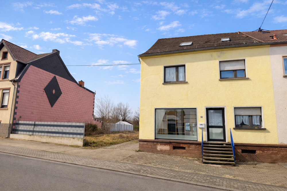 Thumbnail-Haus zum Kaufen in Heusweiler 185.000,00 € 215 m²