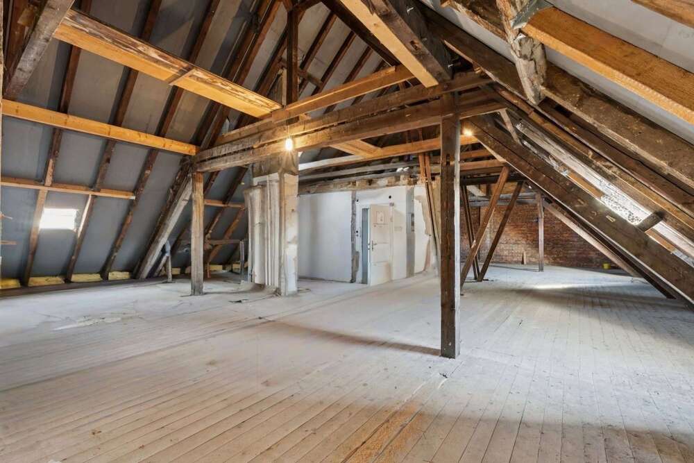 Thumbnail-Wohnung zum Kaufen in Hannover 190.000,00 € 170 m²