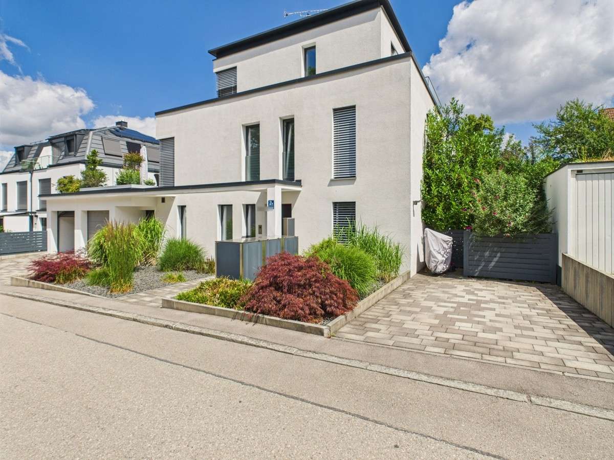 Thumbnail-Wohnung zum Kaufen in München 1.390.000,00 € 130 m²