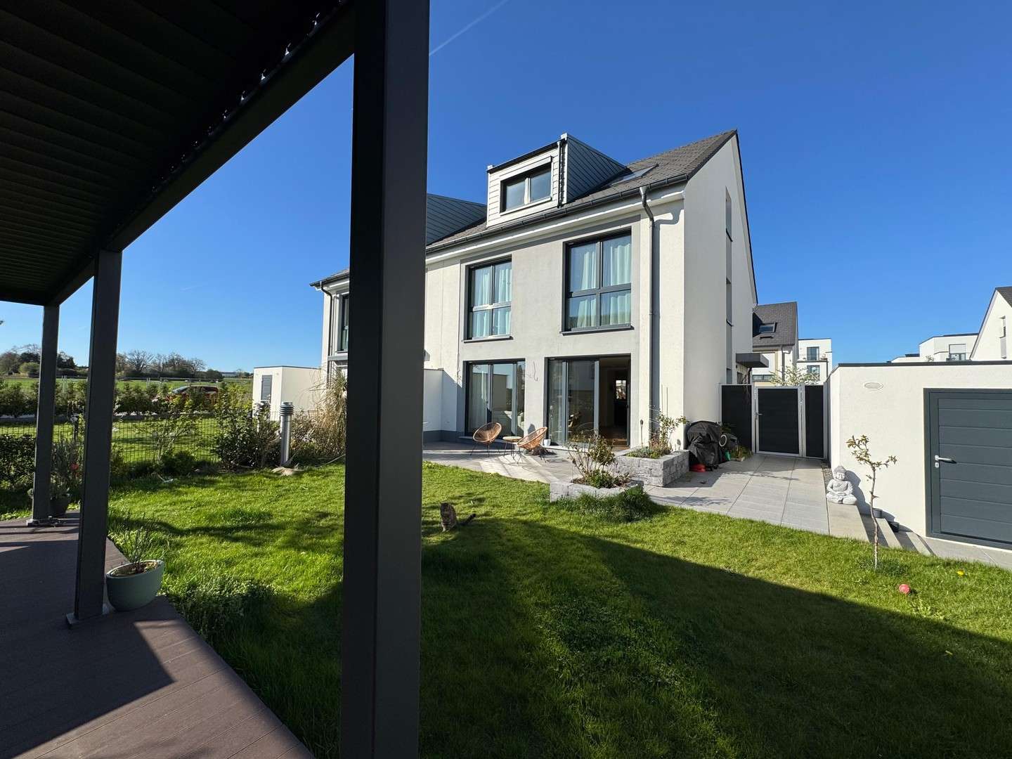 Thumbnail-Haus zum Kaufen in Wiesbaden 1.299.000,00 € 192 m²