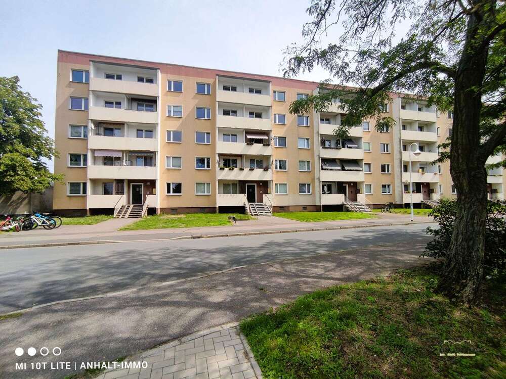Thumbnail-Wohnung zum Mieten in Sandersdorf 425,00 € 56.87 m²