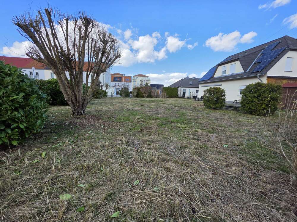 Thumbnail-Grundstück zu verkaufen in Markranstädt 220.000,00 € 400 m²