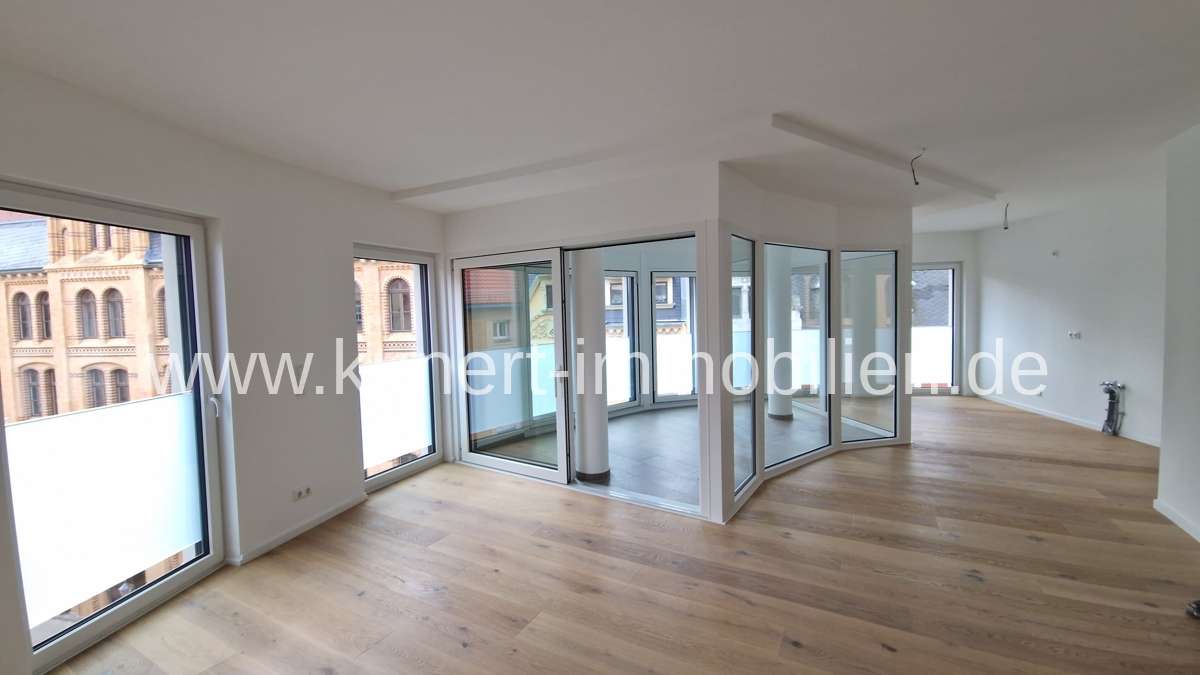 Thumbnail-Wohnung zum Mieten in Halle 1.677,00 € 130 m²