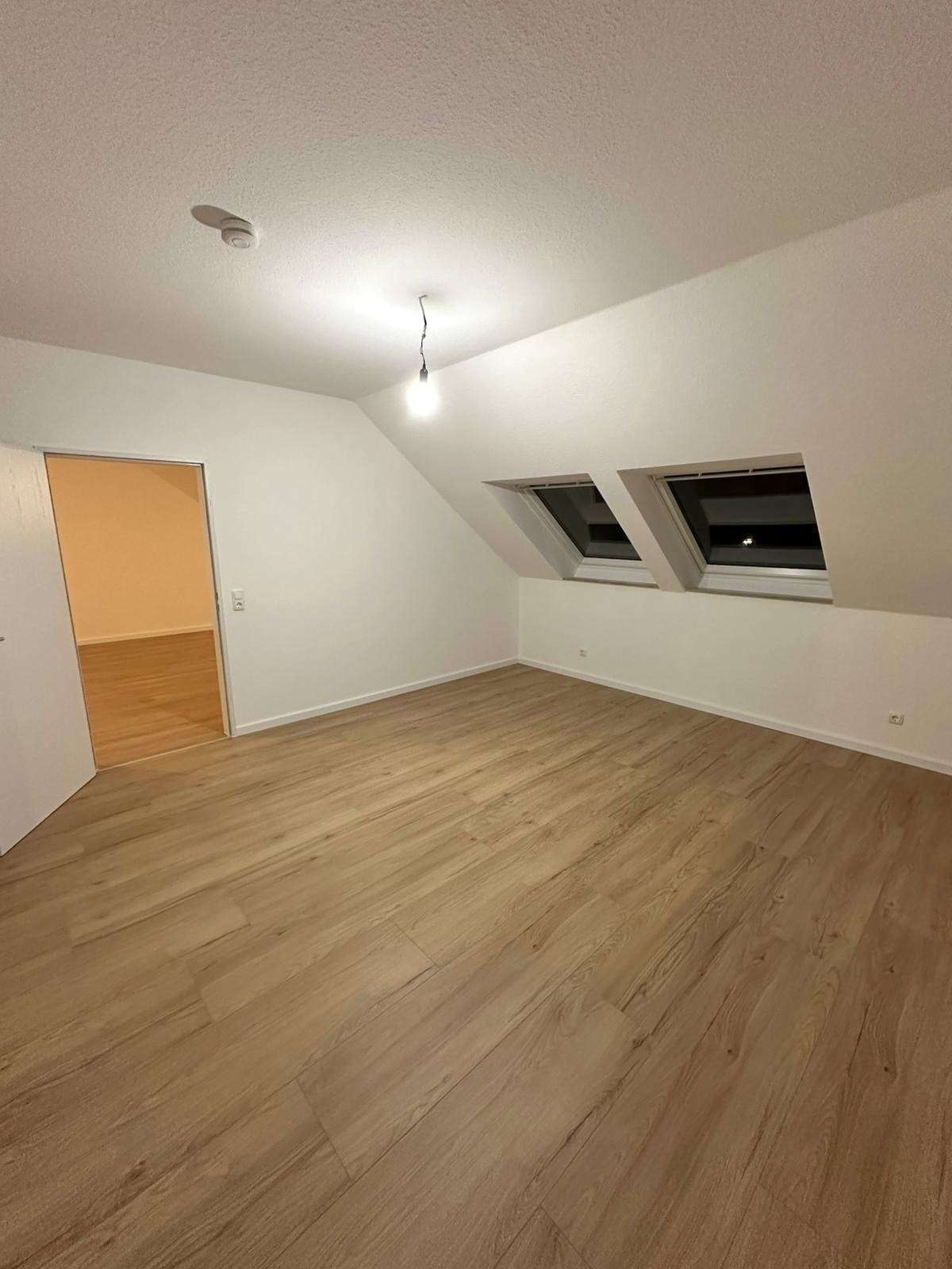 Thumbnail-Wohnung zum Mieten in Sankt Augustin 1.200,00 € 104 m²