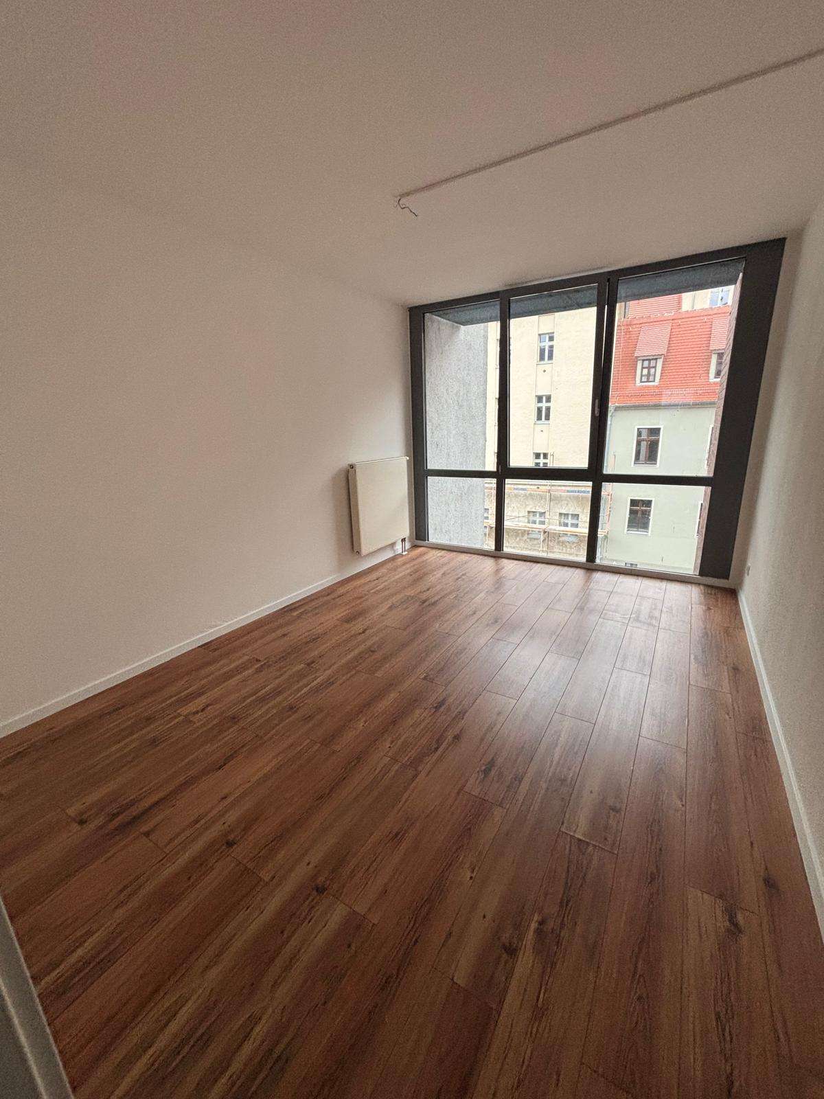 Thumbnail-Wohnung zum Mieten in Halle 990,00 € 127.07 m²