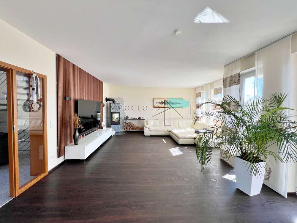 Thumbnail-Haus zum Kaufen in Neuenstadt am Kocher 819.000,00 € 191 m²