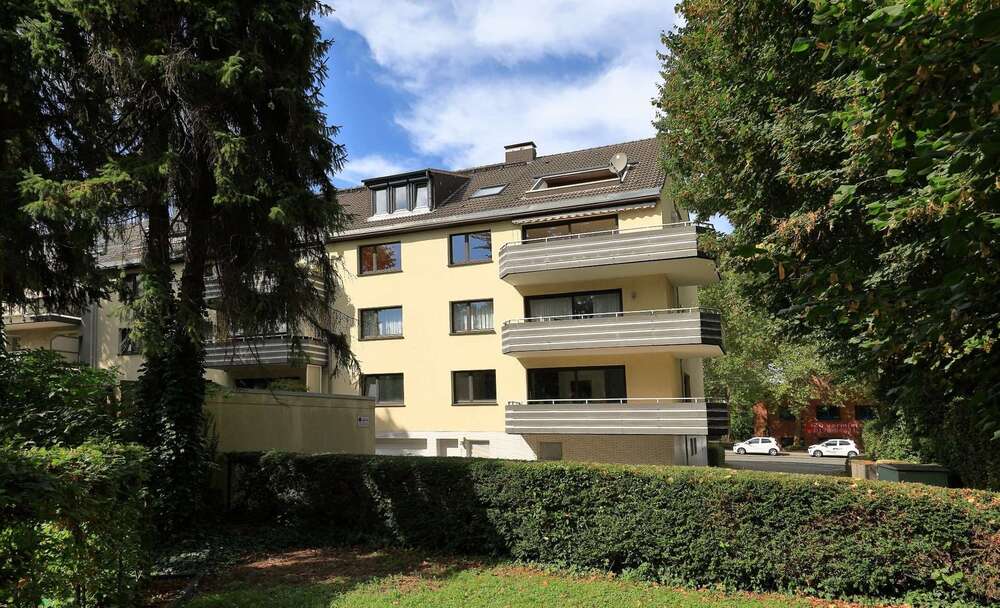 Thumbnail-Wohnung zum Kaufen in Essen, Rellinghausen 289.000,00 € 137.2 m²