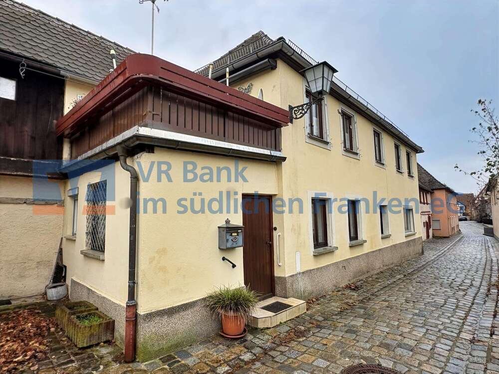 Thumbnail-Haus zum Kaufen in Weißenburg 198.000,00 € 101 m²