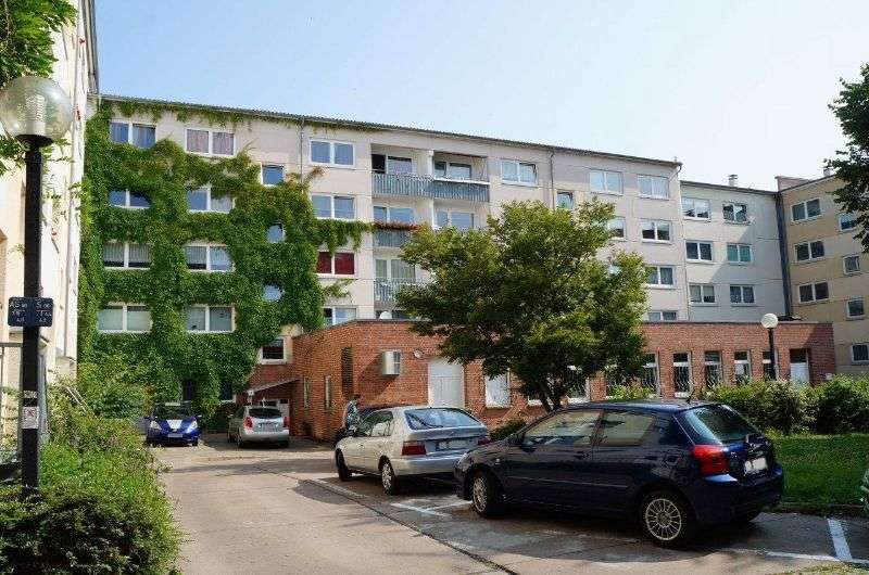Thumbnail-Wohnung zum Mieten in Schwerin 550,00 € 82.7 m²