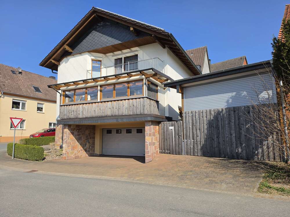 Thumbnail-Haus zum Kaufen in Marienmünster-Altenbergen 299.000,00 € 400 m²
