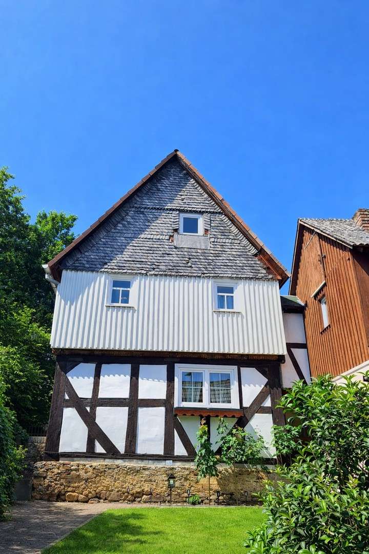 Thumbnail-Haus zum Kaufen in Lohra 215.000,00 € 180 m²