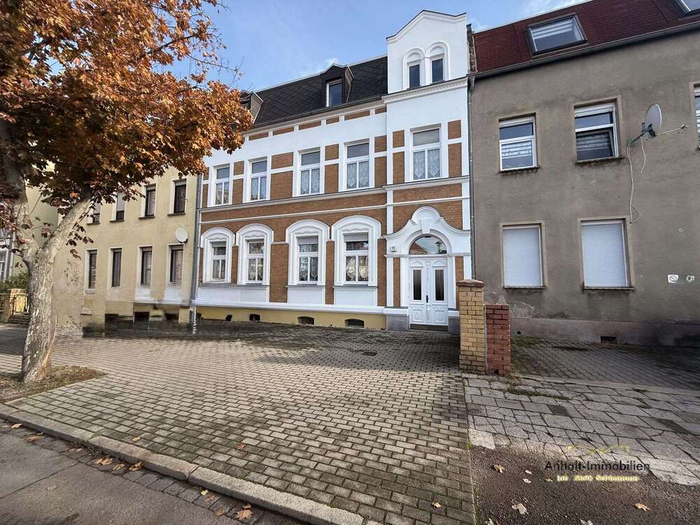 Thumbnail-Wohnung zum Mieten in Bitterfeld 755,00 € 120 m²