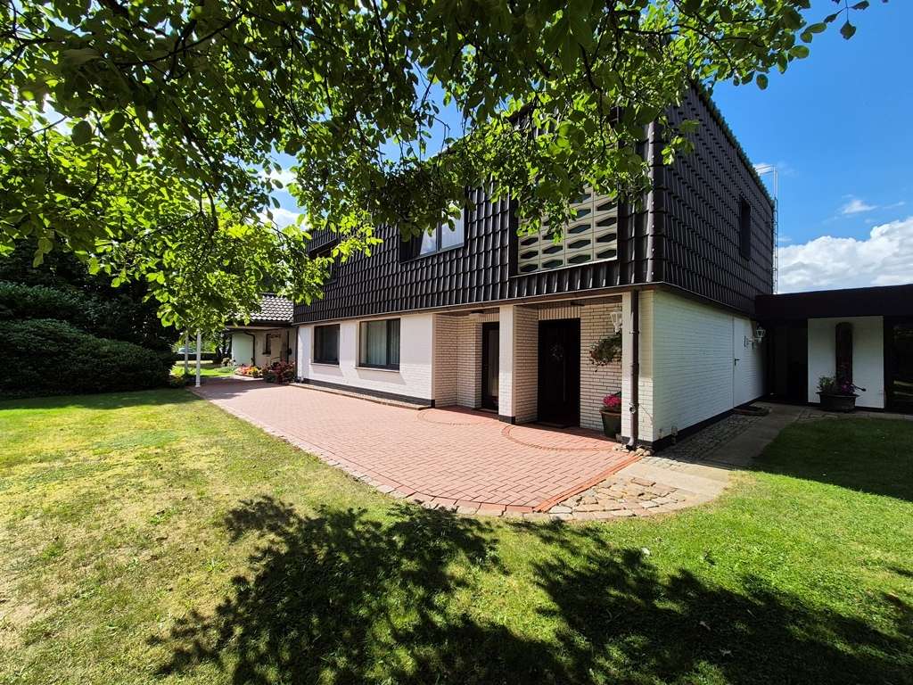 Thumbnail-Haus zum Kaufen in Seevetal-Over 680.000,00 € 250 m²