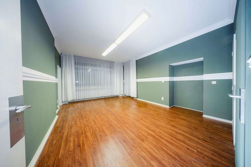 Thumbnail-Büro in Dillenburg 1.100,00 € 150 m²