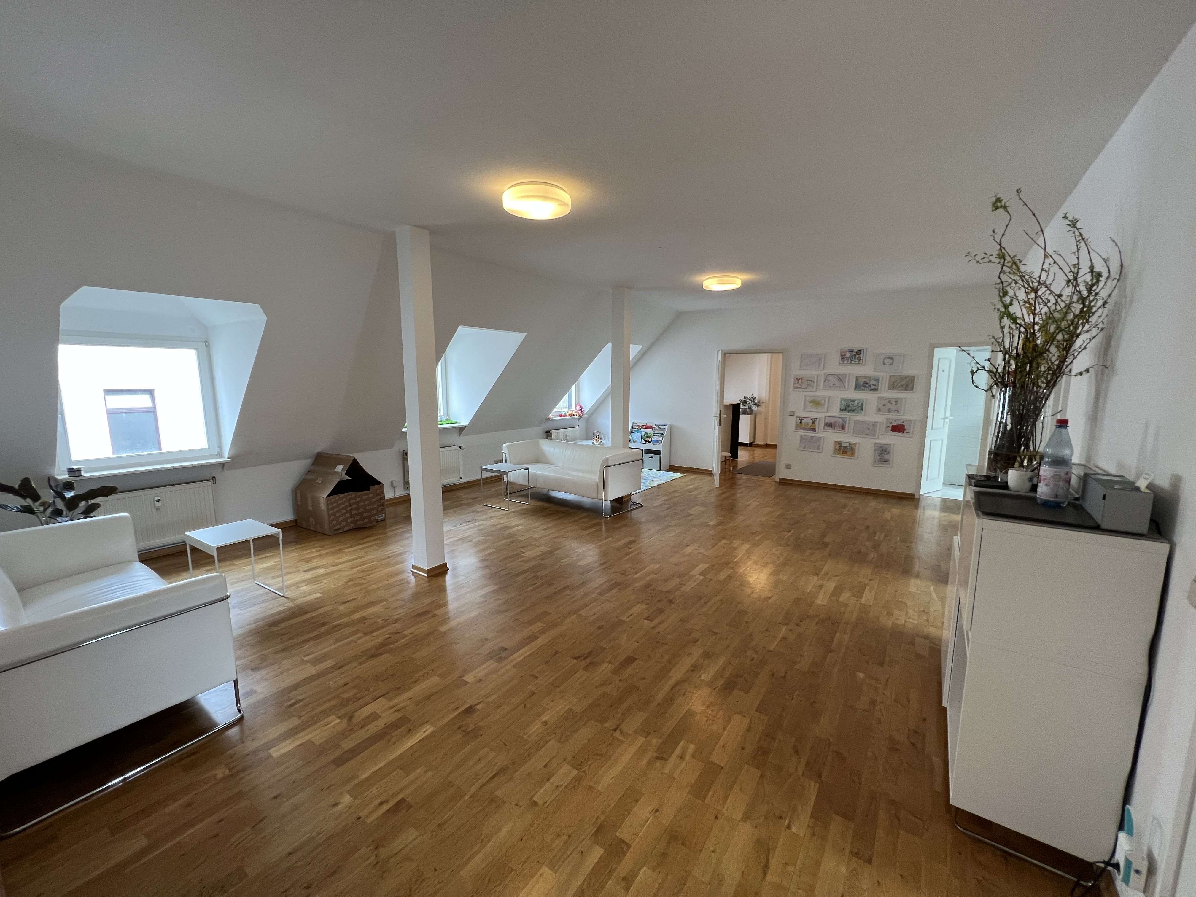 Thumbnail-Wohnung zum Mieten in Frankfurt am Main 2.350,00 € 110 m²