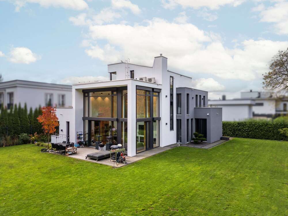 Thumbnail-Haus zum Kaufen in Groß Glienicke 2.950.000,00 € 330 m²