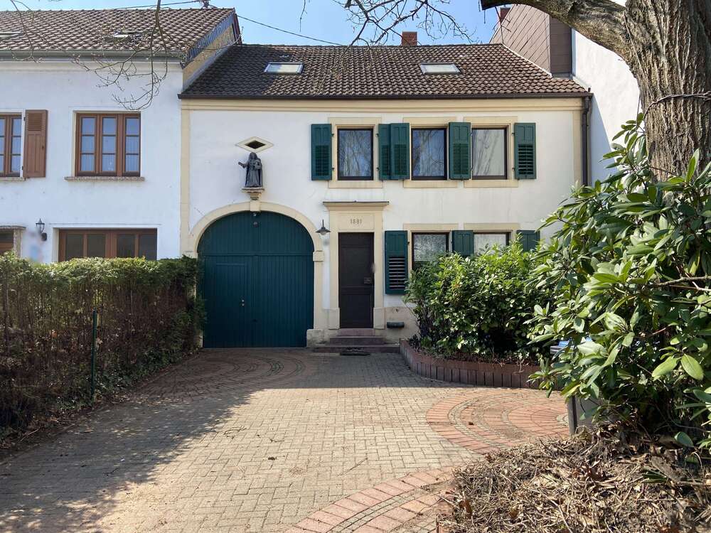 Thumbnail-Haus zum Kaufen in Ensdorf 199.000,00 € 180 m²
