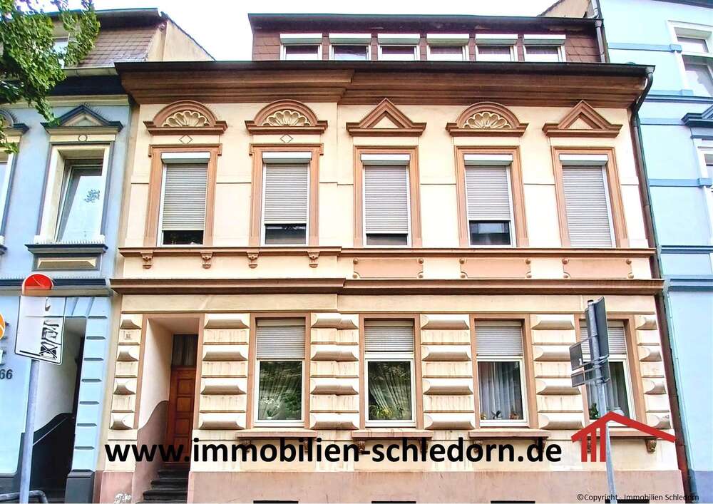 Thumbnail-Haus zum Kaufen in Oberhausen 349.000,00 € 211 m²