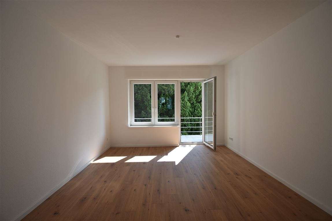 Thumbnail-Wohnung zum Mieten in Krefeld 1.200,00 € 98.75 m²