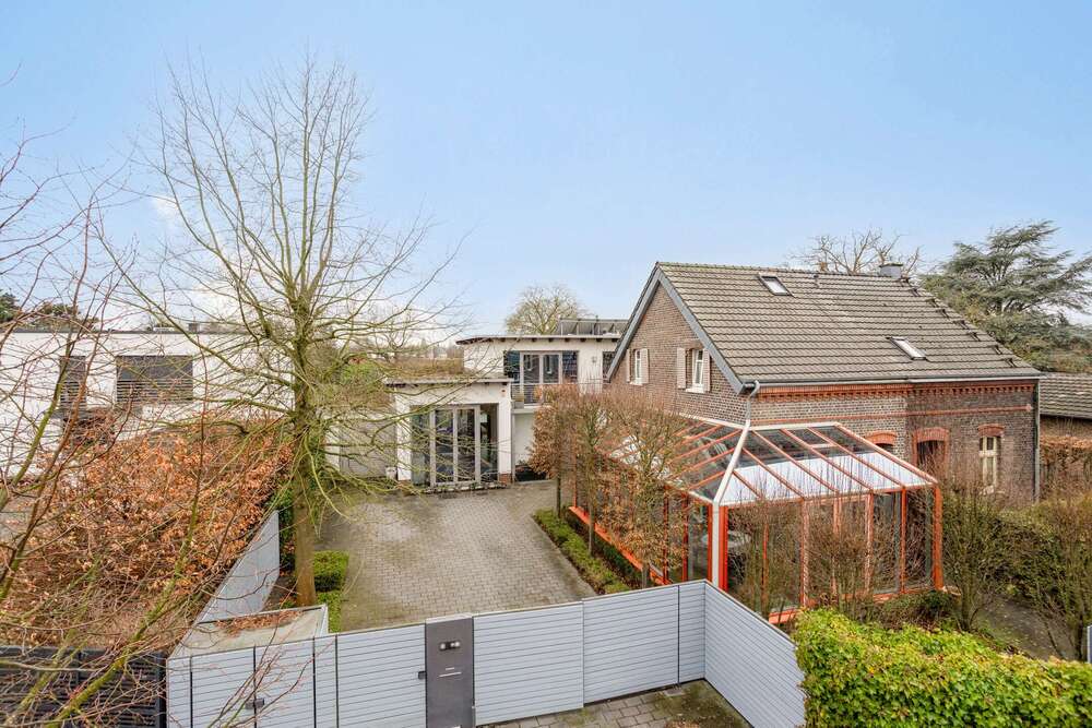 Thumbnail-Haus zum Kaufen in Meerbusch 2.200.000,00 € 306 m²