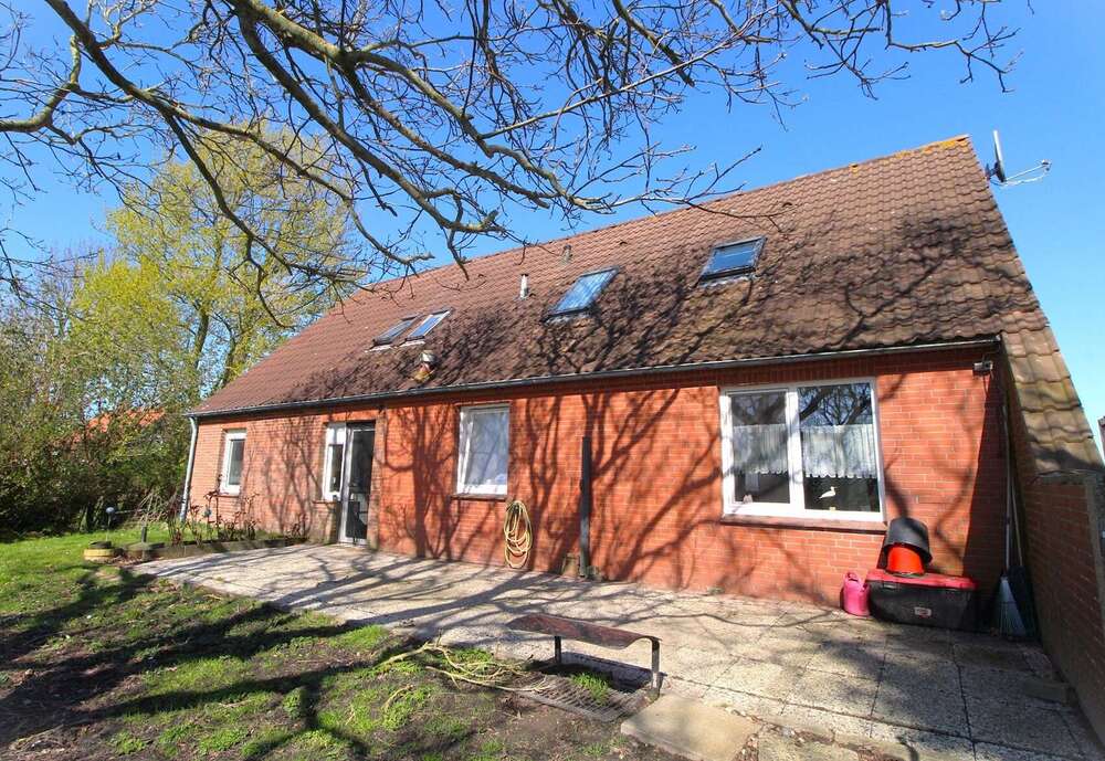 Thumbnail-Haus zum Kaufen in Altharlingersiel 249.000,00 € 140 m²