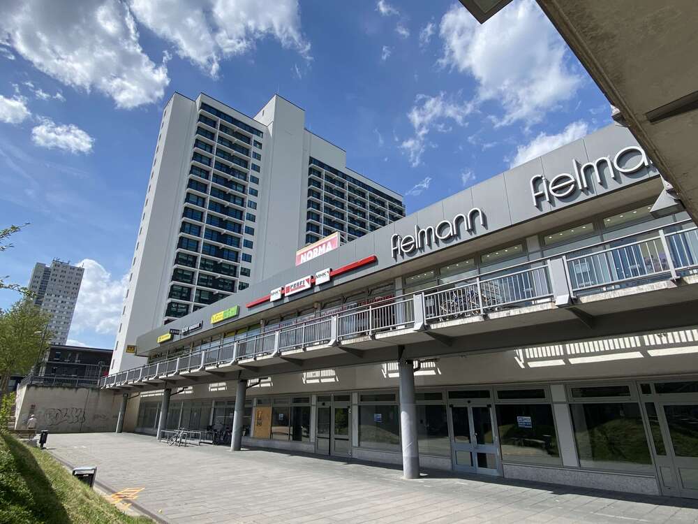 Thumbnail-Einzelhandel in HalleSaale 2.000,00 € 353 m²