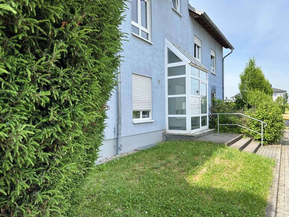 Thumbnail-Wohnung zum Mieten in Halle 740,00 € 77.8 m²