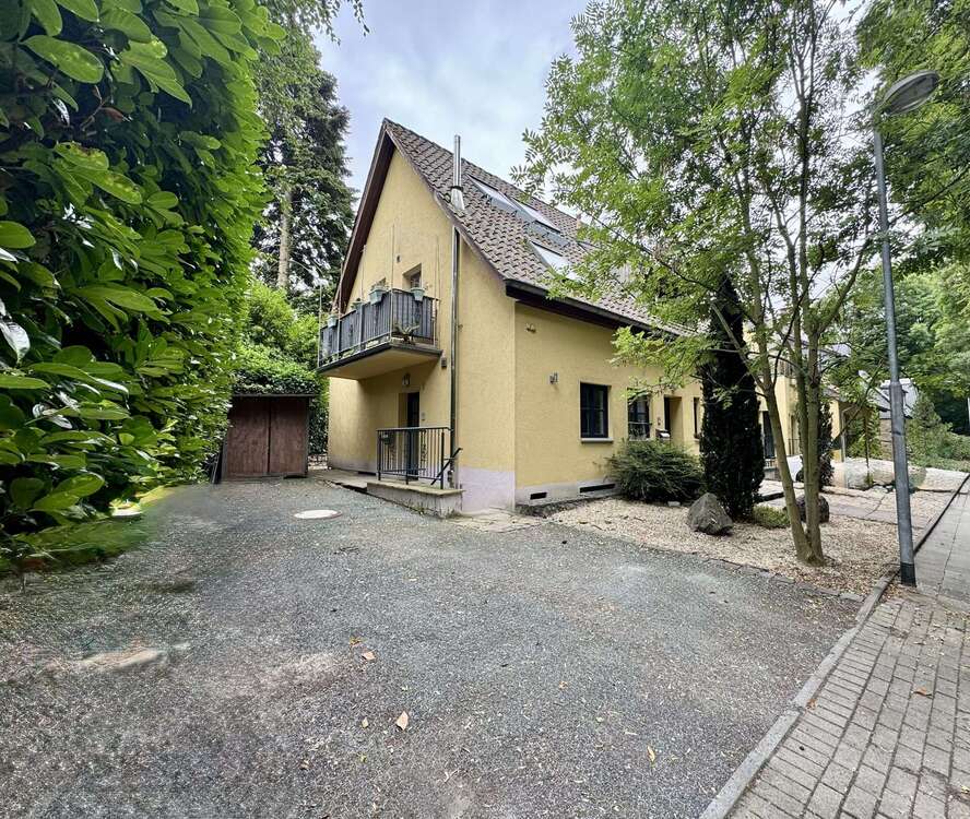 Thumbnail-Wohnung zum Mieten in Neuss 1.850,00 € 136 m²